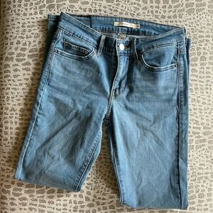 Levi’s 711 Skinny Blue Ankle Jeans